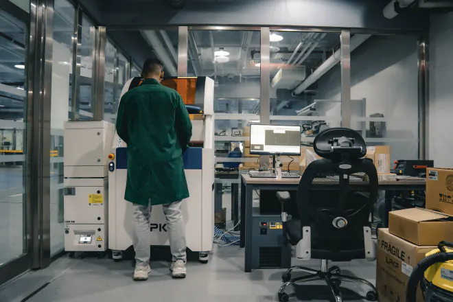 Operating the LPKF laser structuring machine